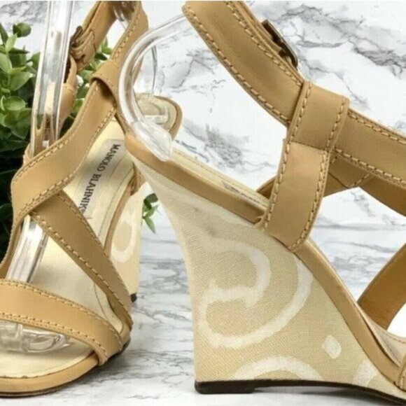 Manolo Blahnik Swirl Pattern Wedge Heel Sandal - Picture 8 of 10